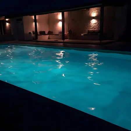 La Maison Blanche - La Garenne Casa vacanze