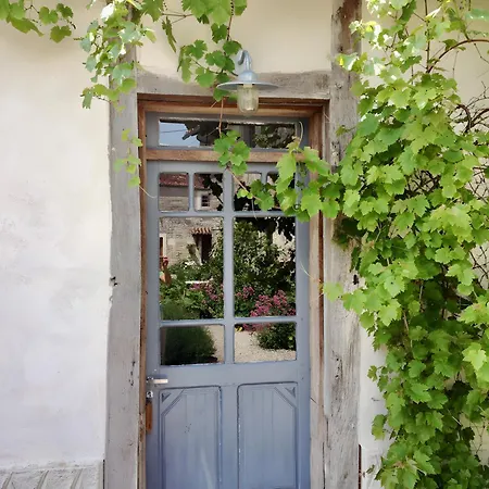 La Maison Blanche - La Garenne Casa vacanze