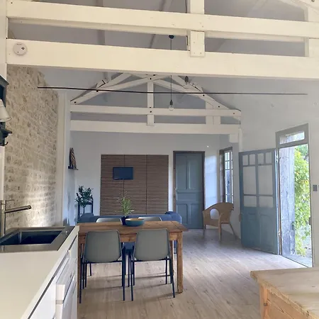 La Maison Blanche - La Garenne Casa vacanze *